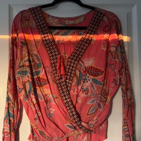 Top - Picture 1 of 4